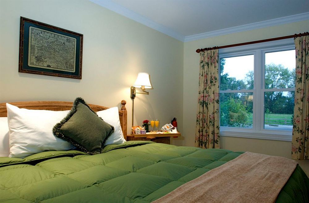 Seven Oaks Bed & Breakfast Lake Geneva Exteriör bild