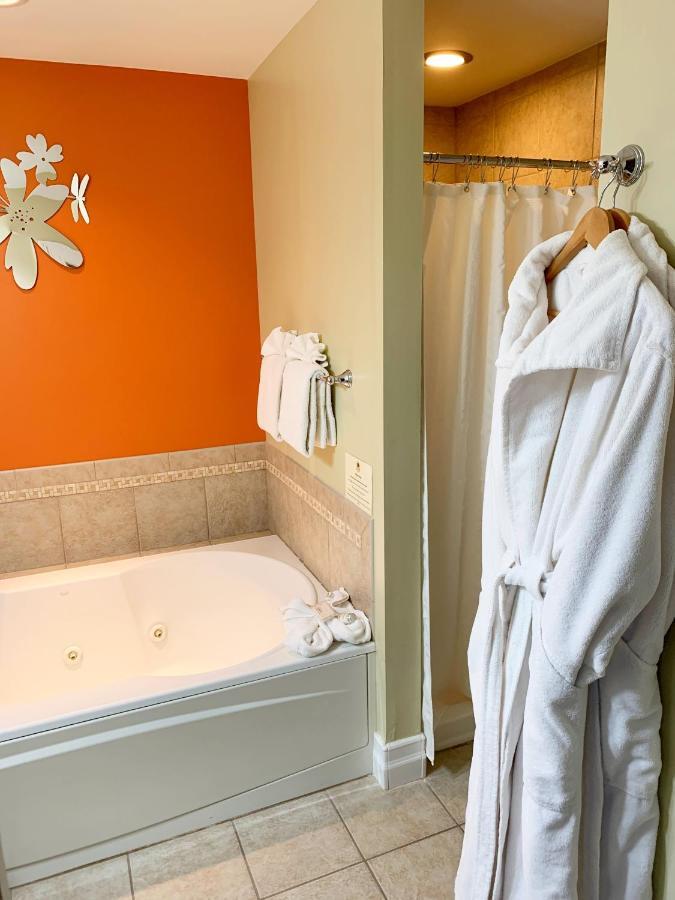 Seven Oaks Bed & Breakfast Lake Geneva Exteriör bild