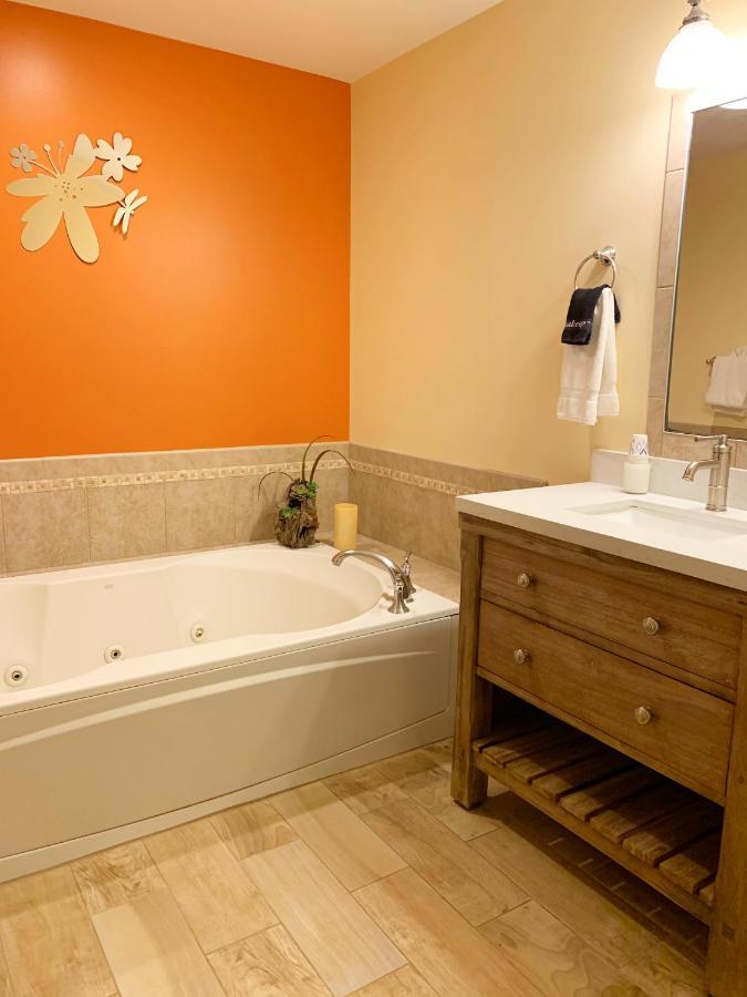 Seven Oaks Bed & Breakfast Lake Geneva Exteriör bild