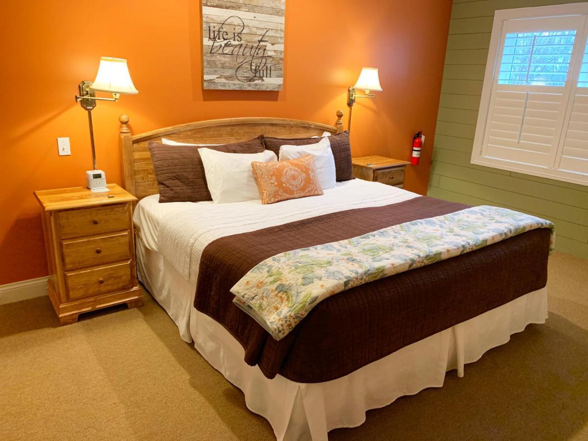 Seven Oaks Bed & Breakfast Lake Geneva Exteriör bild